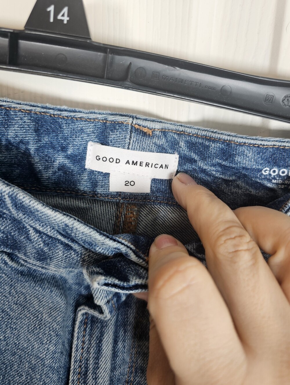 Good American Good '90s Relaxed Carpenter Baggy Jeans Size 20 Stretchy - Picture 4 of 5